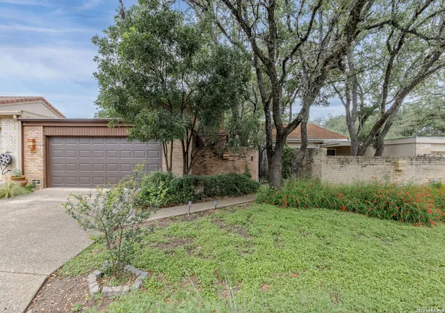Photo 1 of Single family home for sale at 11609 Cap Rock St, San Antonio, TX 78230 | MLS# 1990538 | Listing updated on 2026-09-08
