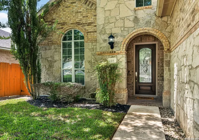 Photo 2 of Single family home for sale at 50 Vienna, San Antonio, TX 78258 | MLS# 1990555 | Listing updated on 2026-09-01