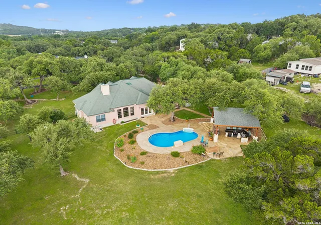 Photo 2 of Single family home for sale at 184 Stockman Circle, Spring Branch, TX 78070 | MLS# 1990558 | Listing updated on 2026-09-11