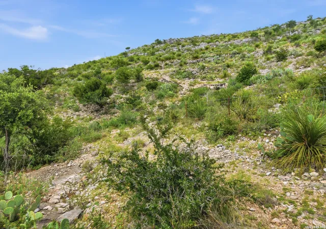 2nd image of 324 Private Road 3325, Sabinal, TX 78881 | MLS# 1990562