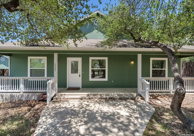 Photo 4 of Sale Pending at 1737 Scenic View, Canyon Lake, TX 78133 | MLS# 1990607 | Listing updated on 2026-07-29