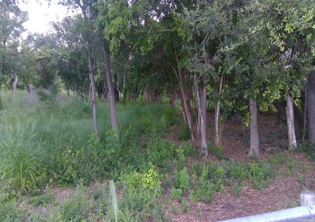 Photo 1 of Land for sale at 483 Oak Knoll Dr, San Antonio, TX 78228 | MLS# 1990611 | Listing updated on 2026-06-21