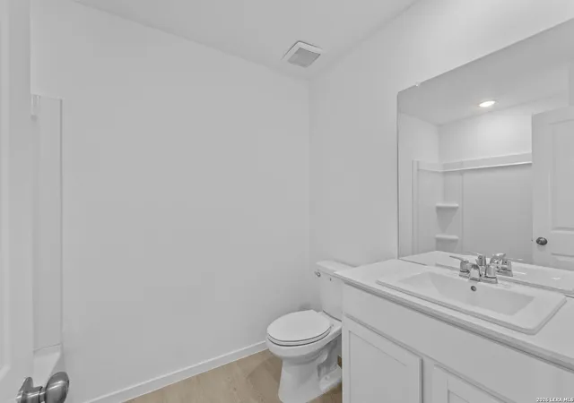 Photo 4 of Single family home for sale at 5661 Jasper Pl, San Antonio, TX 78223 | MLS# 1990645 | Listing updated on 2026-08-06