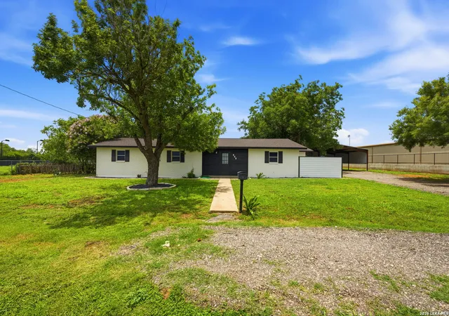 Homes for sale in Jourdanton, TX | 208 S State Hwy 16, Jourdanton, TX 78026 | MLS# 1990707