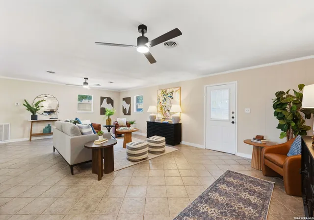 Photo 4 of Single family home for sale at 208 S State Hwy 16, Jourdanton, TX 78026 | MLS# 1990707 | Listing updated on 2026-09-09