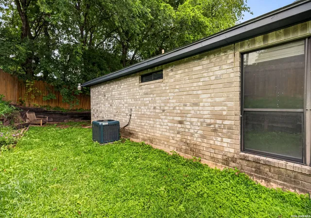 38th image of 8534 Sir Galahad, San Antonio, TX 78240 | MLS# 1990716