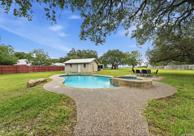 Photo 4 of Sale Pending at 111 Deer Run, Pleasanton, TX 78064 | MLS# 1990787 | Listing updated on 2026-08-14