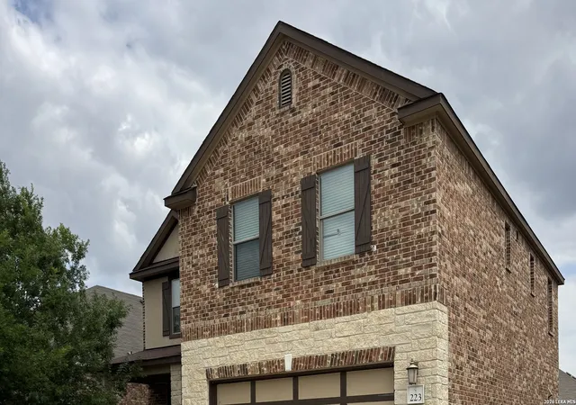 2nd image of 223 Anchor Blf, Universal City, TX 78148 | MLS# 1990807