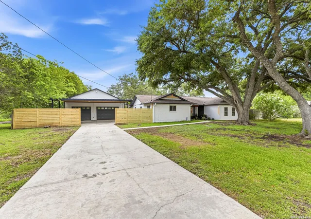 3rd image of 8708 Geronimo Dr, San Antonio, TX 78254 | MLS# 1990818
