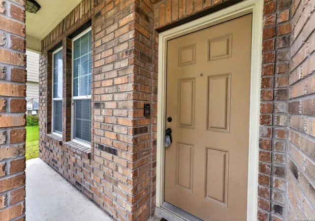 Photo 4 of Single family home for sale at 2940 Mineral Spgs, Schertz, TX 78108 | MLS# 1990860 | Listing updated on 2026-09-15