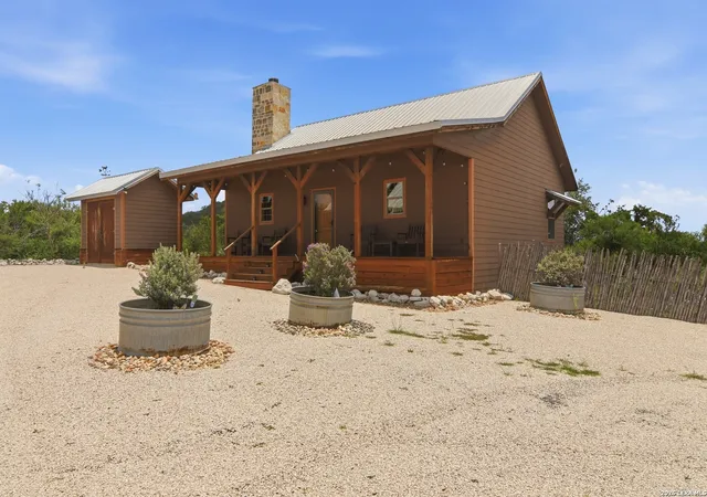 5th image of 17398 Tx Hwy 127, Sabinal, TX 78881 | MLS# 1990874