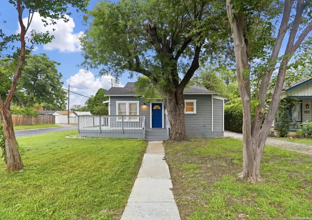 Homes for sale in San Antonio, TX | 1502 W Elsmere, San Antonio, TX 78201 | MLS# 1990892
