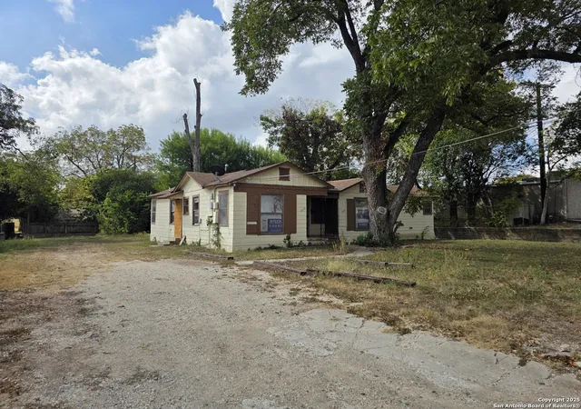 3rd image of 330 Montclair, Alamo Heights, TX 78209 | MLS# 1990926