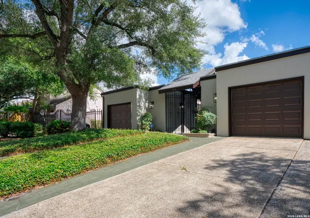 Photo 2 of Single family home for sale at 146 Lorenz Rd, San Antonio, TX 78209 | MLS# 1990986 | Listing updated on 2026-09-21