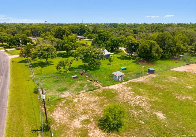 45th image of 249 Signal Hill Rd, Seguin, TX 78155 | MLS# 1991005