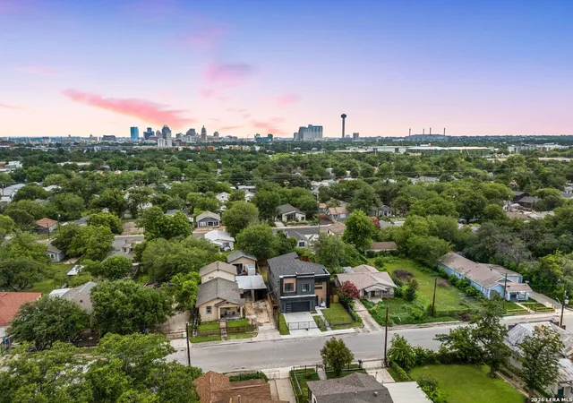 40th image of 255 Bank St, San Antonio, TX 78204 | MLS# 1991008