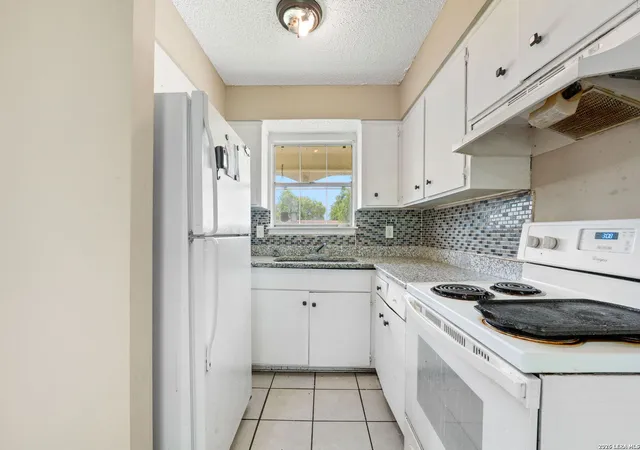 2nd image of 5019 Borchers Dr, San Antonio, TX 78219 | MLS# 1991009