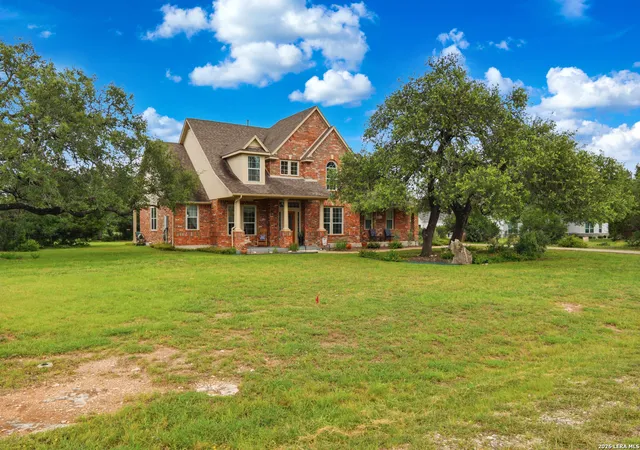 Photo 4 of Single family home for sale at 457 Mystic Parkway, Spring Branch, TX 78070 | MLS# 1991029 | Listing updated on 2026-08-08