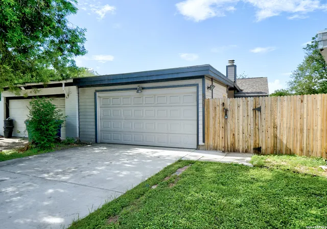 2nd image of 9507 Simplicity Dr, San Antonio, TX 78245 | MLS# 1991070