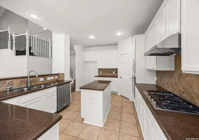 Photo 4 of Single family home for sale at 25439 Bunker Dr, San Antonio, TX 78260 | MLS# 1991114 | Listing updated on 2026-08-02