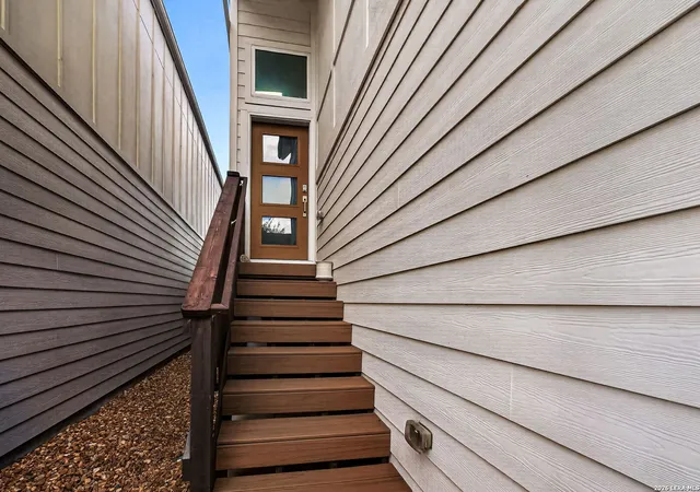 4th image of 8851 Oakland Rd #UNIT 9, San Antonio, TX 78240 | MLS# 1991115