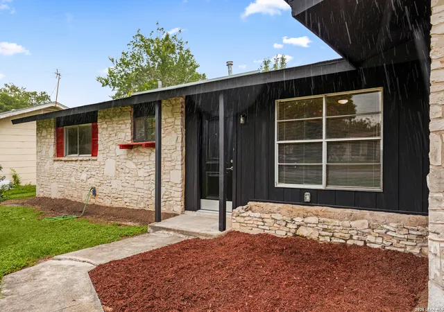 Photo 3 of Sale Pending at 5230 Swann Ln, San Antonio, TX 78219 | MLS# 1991151 | Listing updated on 2026-08-31