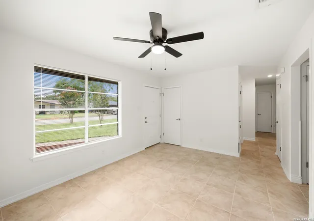 Photo 4 of Sale Pending at 5230 Swann Ln, San Antonio, TX 78219 | MLS# 1991151 | Listing updated on 2026-08-31