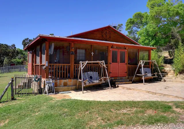 image of 324 E Headwaters Ranch Rd, Kendalia, TX 78027 | MLS# 1991190