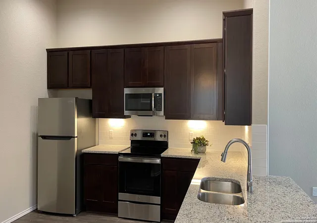 3rd image of 406-408 Emma Dr, Austin, TX 78737 | MLS# 1991195