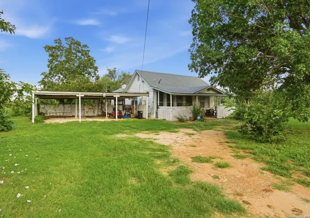 Photo 4 of Single family home for sale at 14011 Wisdom Rd, Atascosa, TX 78002 | MLS# 1991211 | Listing updated on 2026-07-12