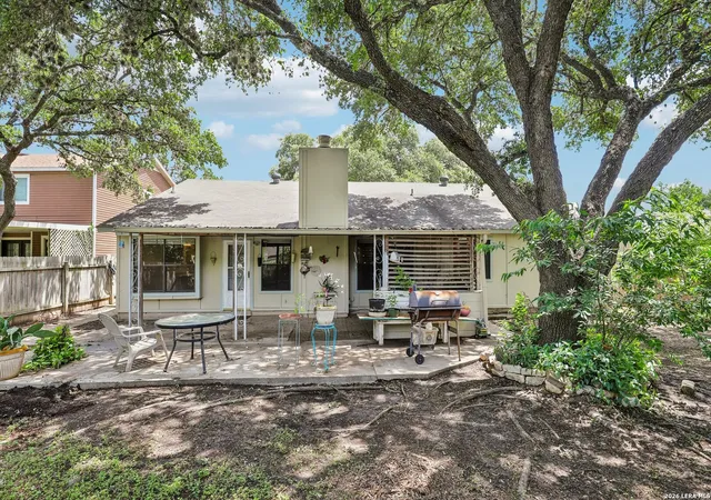 Homes for sale in San Antonio, TX | 7111 Bart Hollow Dr, San Antonio, TX 78250 | MLS# 1991214