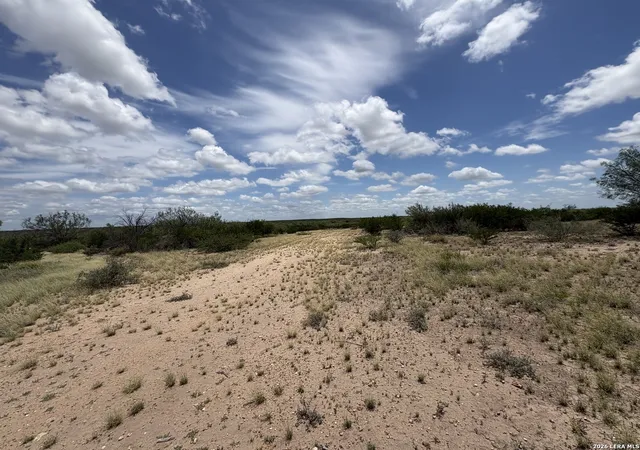 5th image of 501 Moonlight Trail, Eagle Pass, TX 78852 | MLS# 1991254
