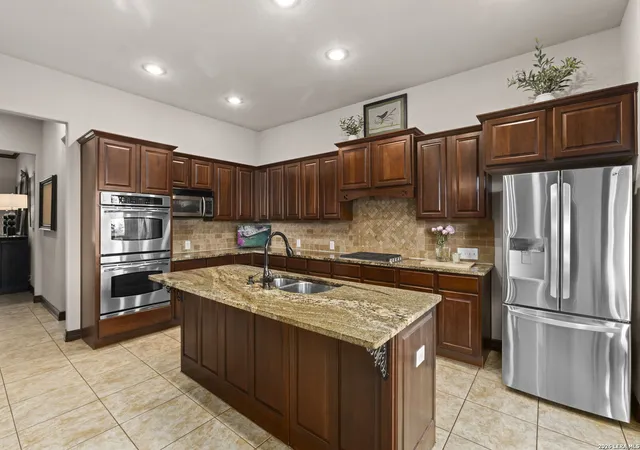 3rd image of 210 Bushbuck Path, San Antonio, TX 78258 | MLS# 1991300