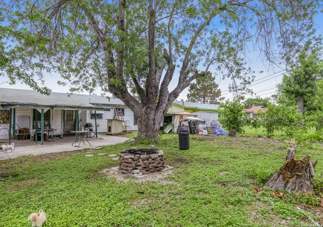 11th image of 319 Imperial Blvd, San Antonio, TX 78226 | MLS# 1991322