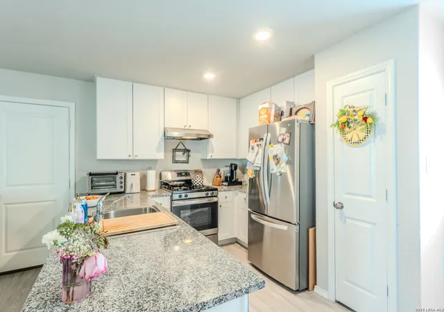 Photo 4 of Single family home for sale at 7115 Silos Trl, San Antonio, TX 78252 | MLS# 1991335 | Listing updated on 2026-08-22