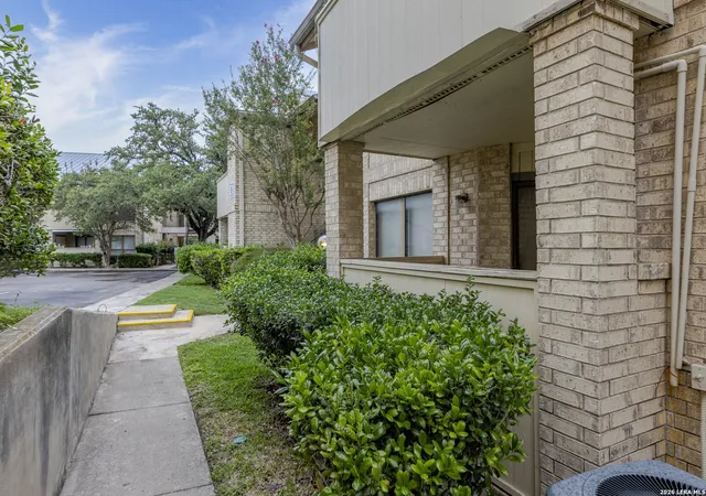 28th image of 11843 Braesview #913, San Antonio, TX 78213 | MLS# 1991368