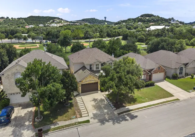 Photo 38 of Single family home for sale at 8230 Piney Wood Run, San Antonio, TX 78255 | MLS# 1991371 | Listing updated on 2026-09-29
