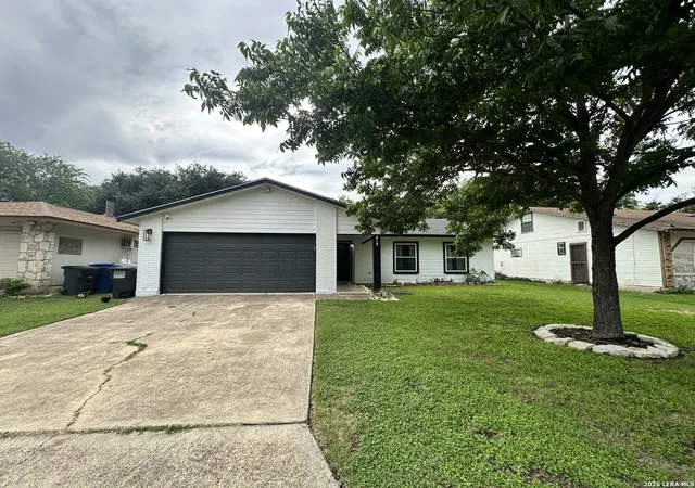 18th image of 819 Big Sky Dr, San Antonio, TX 78245 | MLS# 1991378