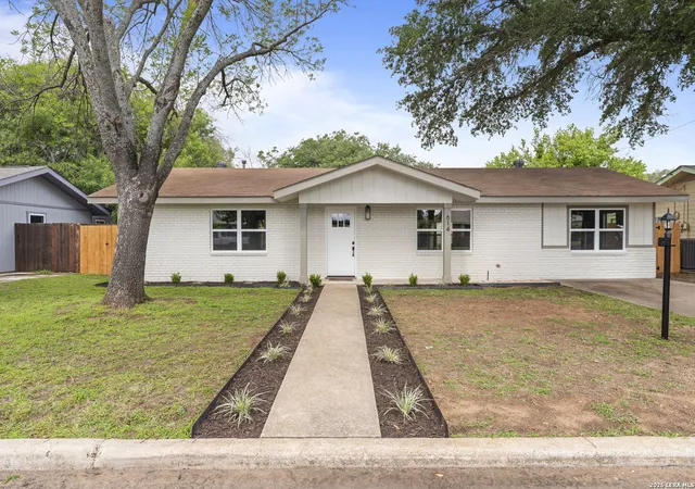 1st image of 614 S Columbus St, Fredericksburg, TX 78624 | MLS# 1991417