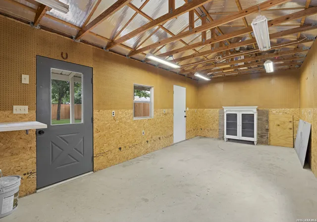 27th image of 614 S Columbus St, Fredericksburg, TX 78624 | MLS# 1991417