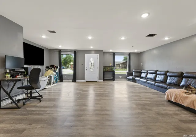 Photo 3 of Single family home for sale at 170 Dorsey St, San Antonio, TX 78221 | MLS# 1991449 | Listing updated on 2026-06-23