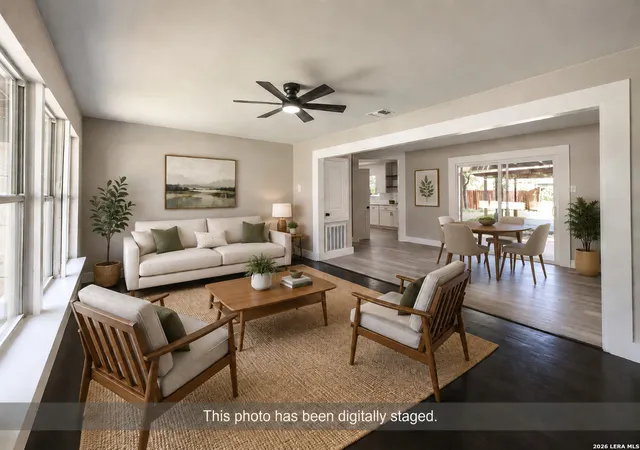 3rd image of 323 Maplewood Ln, San Antonio, TX 78216 | MLS# 1991532