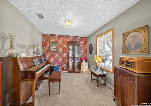 Photo 3 of Single family home for sale at 82 Pulliam Dr, Pleasanton, TX 78064 | MLS# 1991535 | Listing updated on 2026-06-23