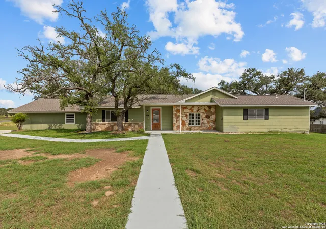 Homes for sale in Fredericksburg, TX | 224 Lower Crabapple Rd, Fredericksburg, TX 78624 | MLS# 1991536