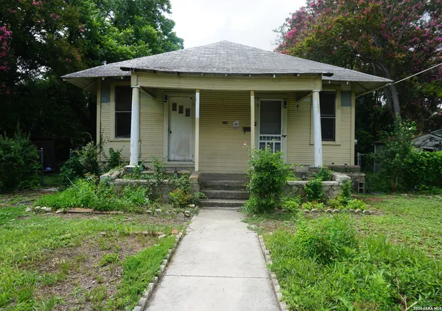 Photo 1 of Single family home for sale at 104 New York Pl, San Antonio, TX 78214 | MLS# 1991547 | Listing updated on 2026-06-23