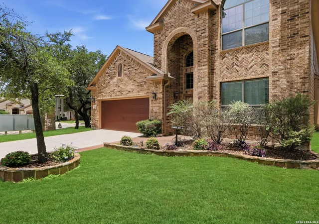Photo 4 of Sale Pending at 5503 Waldon Walk, San Antonio, TX 78261 | MLS# 1991564 | Listing updated on 2026-08-07