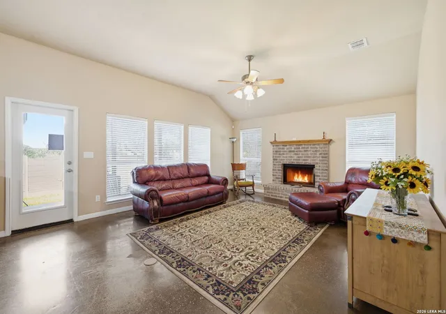 Photo 3 of Single family home for sale at 327 Bonner Blvd, New Braunfels, TX 78130 | MLS# 1991647 | Listing updated on 2026-08-03
