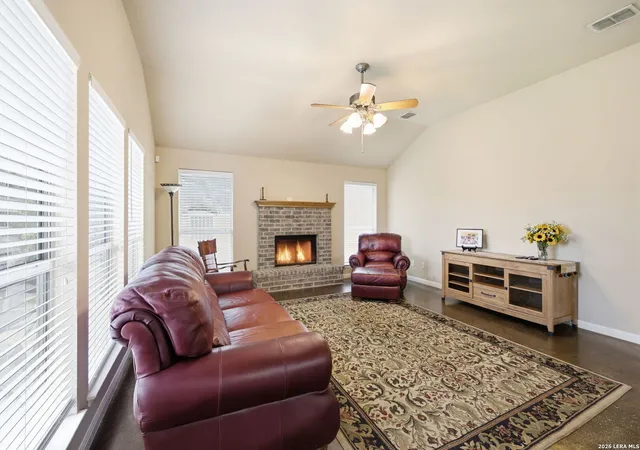 Photo 4 of Single family home for sale at 327 Bonner Blvd, New Braunfels, TX 78130 | MLS# 1991647 | Listing updated on 2026-08-03