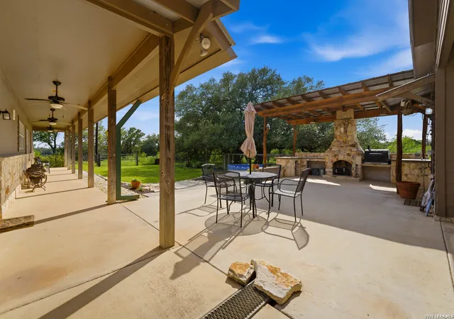 4th image of 250 County Road 241, Hondo, TX 78861 | MLS# 1991679