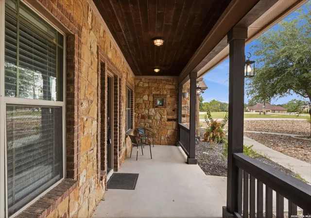 Photo 3 of Sale Pending at 117 Vintage Run, La Vernia, TX 78121 | MLS# 1991703 | Listing updated on 2026-08-30